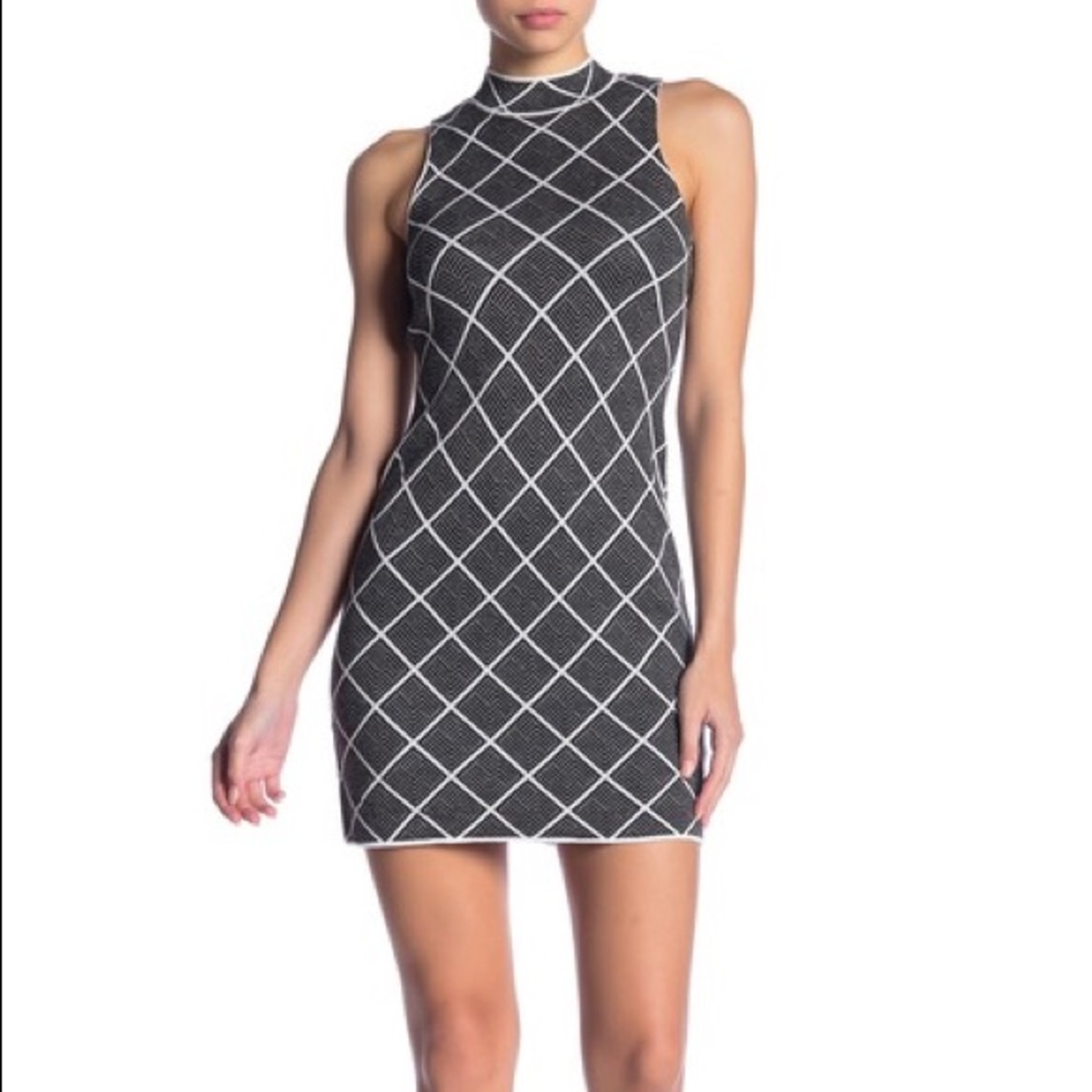 Romeo & Juliet Couture Sleeveless Print Kn…